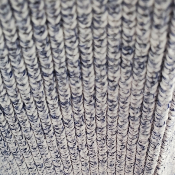 Jones New York Light‎ Blue Sweater - Medium - Like New - Picture 3 of 7